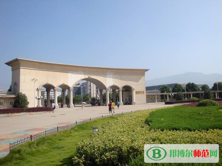 安慶師范大學招生辦聯(lián)系電話