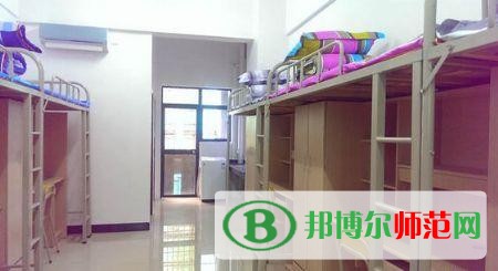 鶴崗師范高等?？茖W(xué)校宿舍