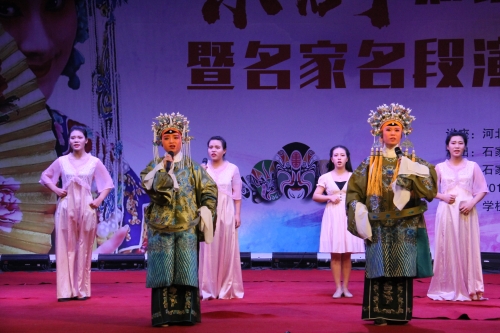 京劇社谷源琪、冀穎慧、孫新媛等演唱傳統(tǒng)京劇《穆桂英掛帥》選段
