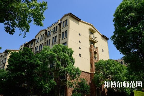 上海外國語師范大學(xué)賢達經(jīng)濟人文學(xué)院崇明校區(qū)宿舍條件