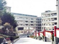 重慶輕工業(yè)幼師技工學校2023年招生辦聯(lián)系電話