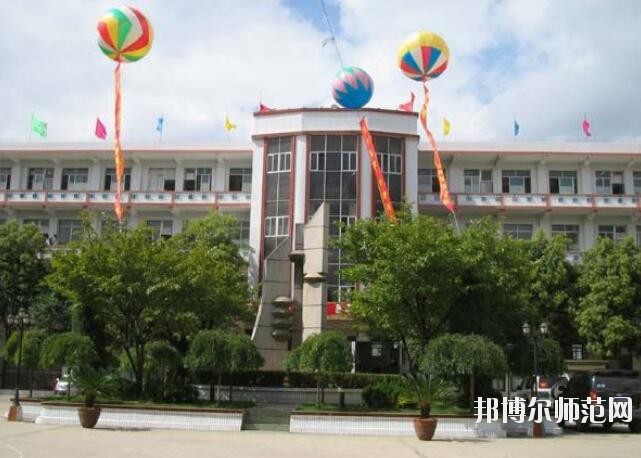 貴州畢節(jié)財貿(mào)幼兒師范學(xué)校2023年報名條件、招生對象