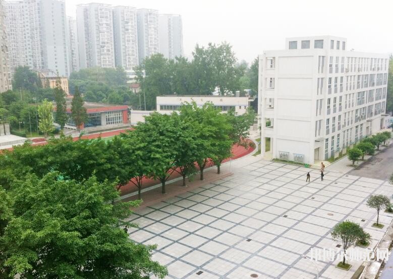 成都洞子口職業(yè)幼兒師范高級中學2018年報名條件、招生對象