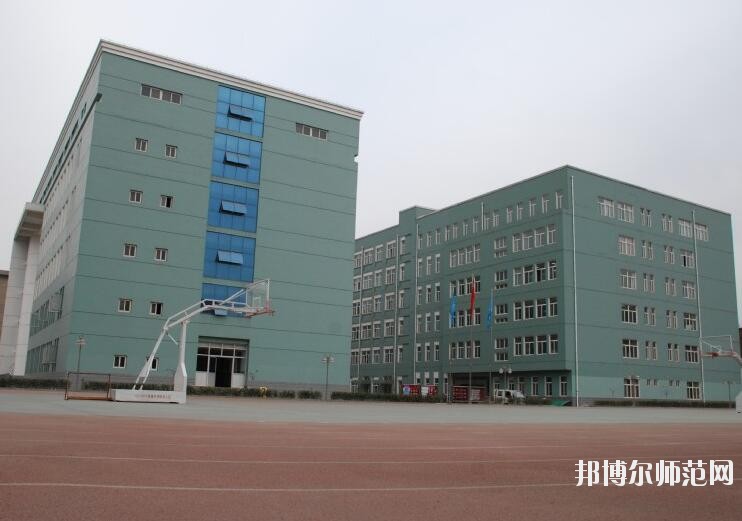 保定女子職業(yè)幼兒師范中專學(xué)校2019年報名條件、招生對象