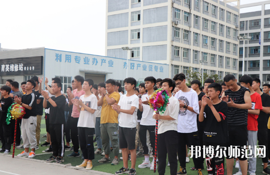 安康育英幼兒師范中等職業(yè)學(xué)校怎么樣、好不好<em></em><em></em>	