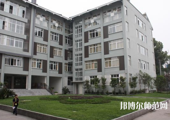 成都幼兒師范現(xiàn)代制造職業(yè)技術(shù)學校網(wǎng)站網(wǎng)址