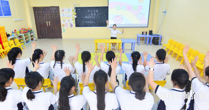 成都五月花幼兒師范高級技工學校怎么樣、好不好