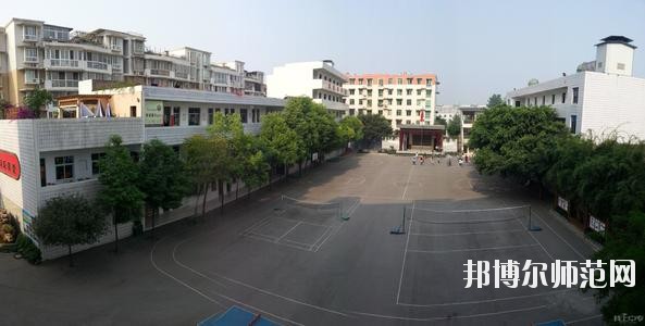 天府新區(qū)成人中等專業(yè)幼兒師范學(xué)校2020年報名條件、招生要求、招生對象
