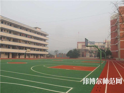宜賓高場(chǎng)職業(yè)幼兒師范中學(xué)2020年報(bào)名條件、招生要求、招生對(duì)象