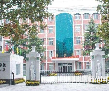 河南2020年幼師學(xué)校中專升大?？际裁? width=