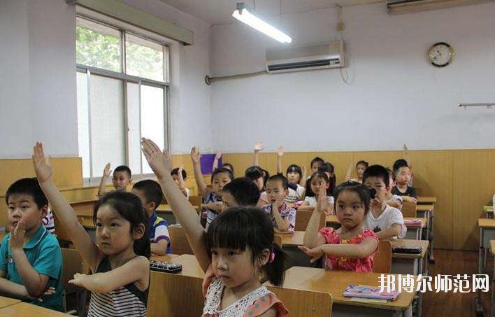 廣州2020年現(xiàn)在的幼師學校什么專業(yè)好