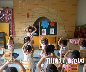 鄭州2020年女生讀幼師學(xué)校學(xué)什么專(zhuān)業(yè)好