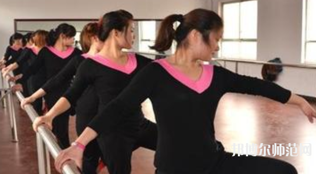 安徽2021年女生讀幼師學(xué)校學(xué)什么專(zhuān)業(yè)好