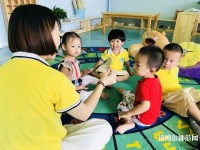 六盤水2021年幼師學校中專升大?？际裁? /><b>六盤水2021年幼師學校中專升大?？际裁?/b><span>2020-10-16 15:18</span><p>隨著國家二胎政策的開放，但由于家長對孩子的重視，幼師專業(yè)在近年來飛速發(fā)展，雖然人才緊缺，社會對幼兒教師專業(yè)越來越嚴格，無</p></a></li>
            <li><a href=