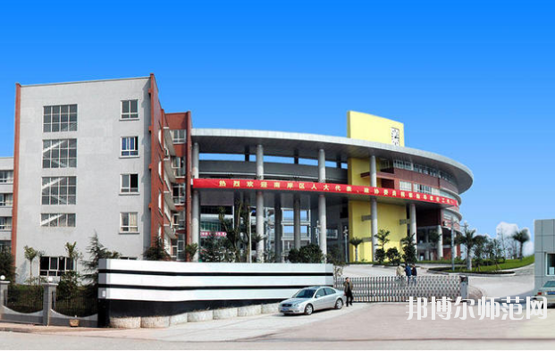 重慶龍門浩幼師職業(yè)中學(xué)校怎么樣、好不好