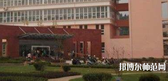 桐城師范高等專(zhuān)科學(xué)校2021年招生辦聯(lián)系電話(huà)