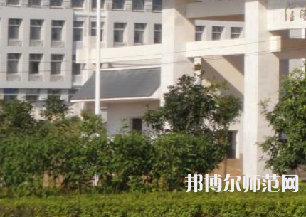 信陽職業(yè)技術(shù)師范學院2023年報名條件、招生要求、招生對象