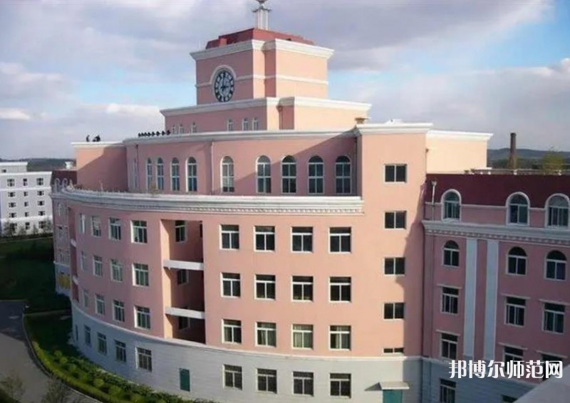 長春大學(xué)師范學(xué)院西校區(qū)2023年學(xué)費、收費多少