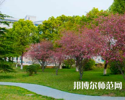 鹽城工師范學(xué)院建軍東路校區(qū)2023年報(bào)名條件、招生要求、招生對象