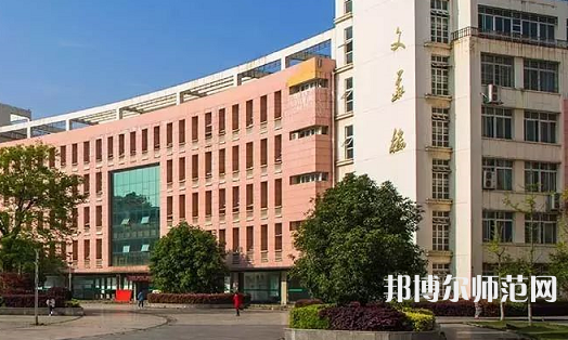 咸寧職業(yè)技術(shù)師范學(xué)院2023年報(bào)名條件、招生要求、招生對(duì)象