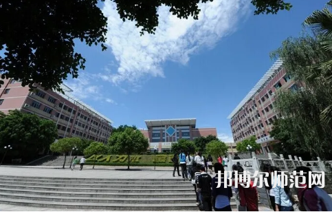 重慶幼兒師范高等專科學(xué)校梨園校區(qū)2023年招生簡(jiǎn)章 