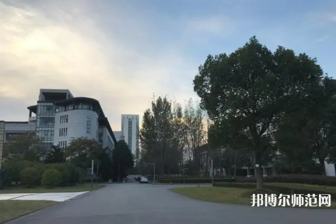 東華大學(xué)師范學(xué)院松江校區(qū)2023年報(bào)名條件、招生要求、招生對(duì)象