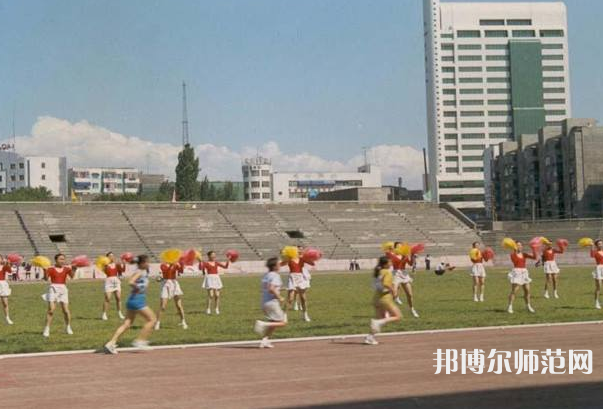 烏魯木齊職業(yè)師范大學(xué)2023年報(bào)名條件、招生要求、招生對(duì)象