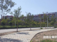 烏魯木齊職業(yè)師范大學(xué)2023年報(bào)名條件、招生要求、招生對(duì)象