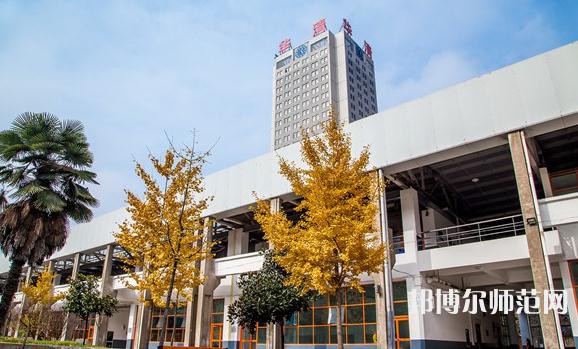 西安建筑科技師范大學(xué)華清學(xué)院2023年報(bào)名條件、招生要求、招生對(duì)象