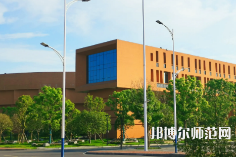 2023年懷化師范高等?？茖W(xué)校環(huán)境如何