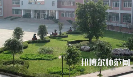 2023年成都莊園機電職業(yè)技術(shù)幼兒師范學(xué)校報名條件、招生對象