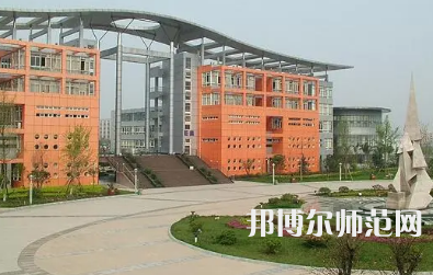 2023年四川師范大學(xué)成都學(xué)院社會(huì)工作專(zhuān)業(yè)介紹