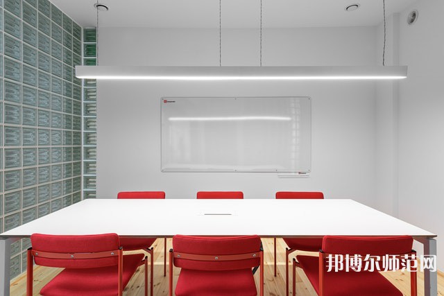 榆林礦業(yè)能源化工師范學校介紹、地址